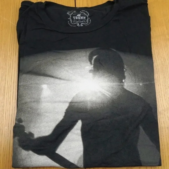 *New* Roger Waters The Wall Live VIP Concert T-Shirt - Picture 6 of 7